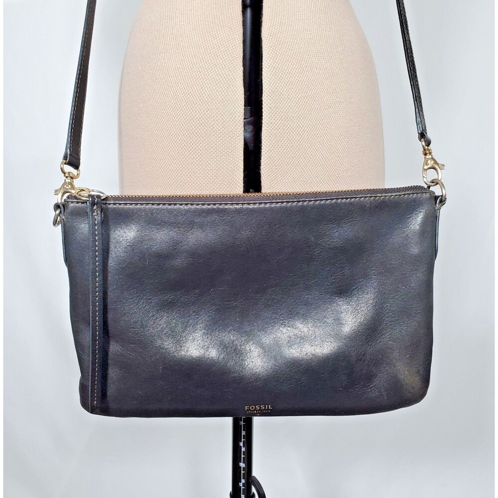 Vintage Fossil Women's Black Leather Crossbody Bag "Sydney" Clutch Purse Classic